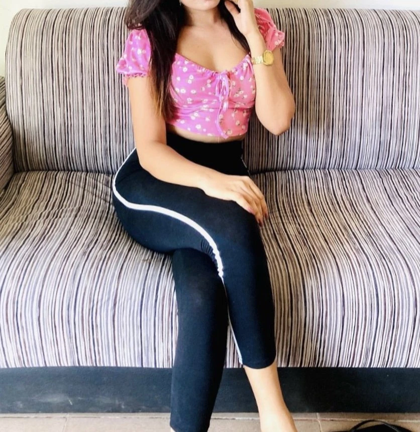 Siwmini – escort in Chennai — 2 / 6