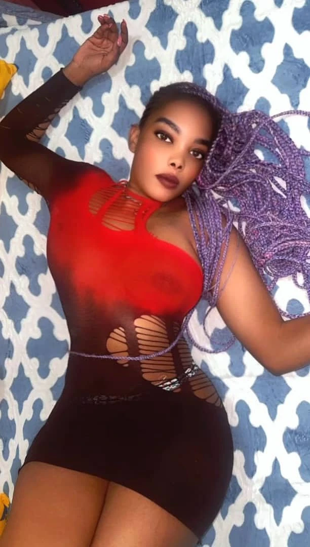 Evri – South African escort in Chandigarh — 3 / 6