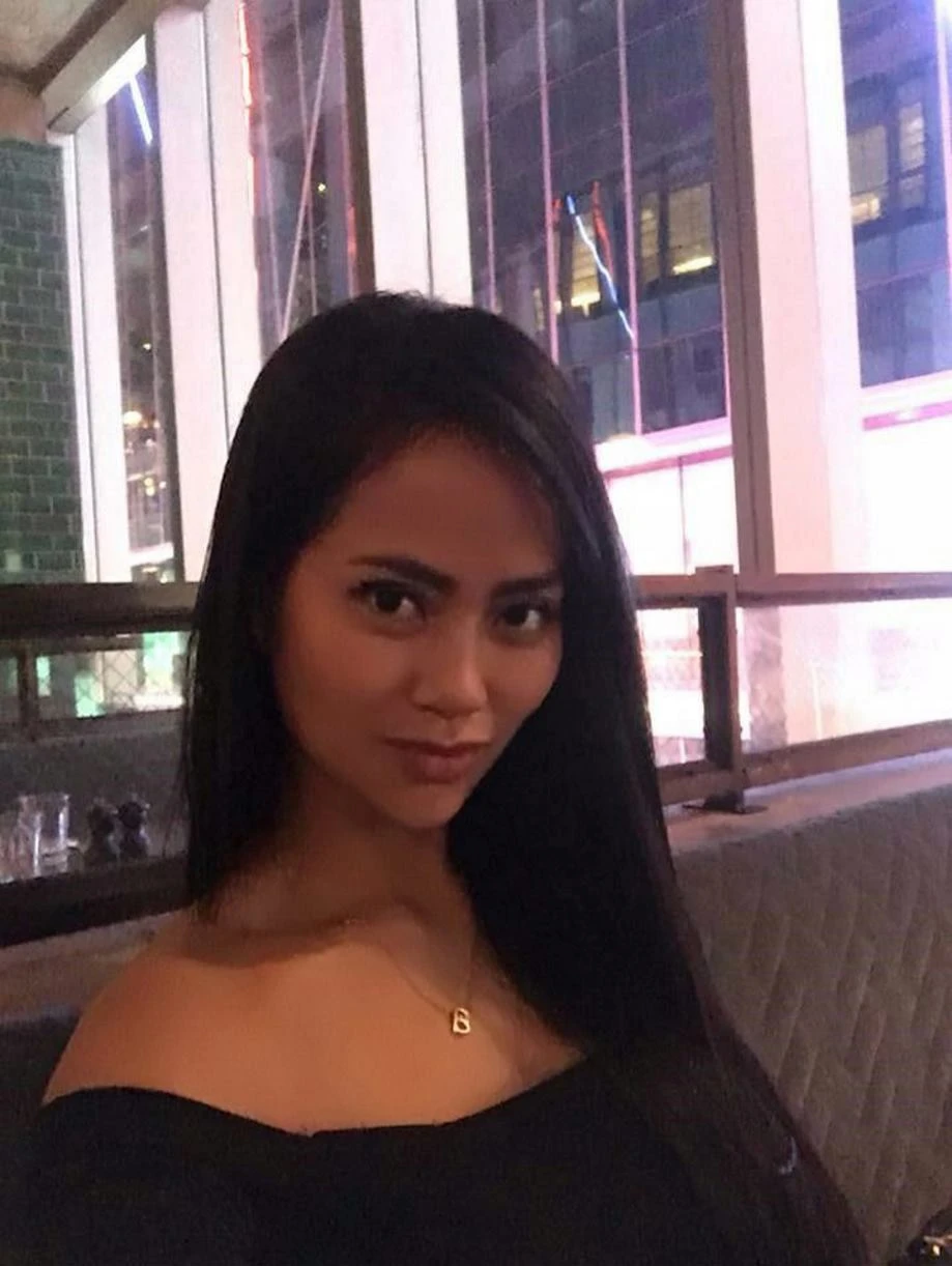 Elena – Filipino escort in Hong Kong — 5 / 10
