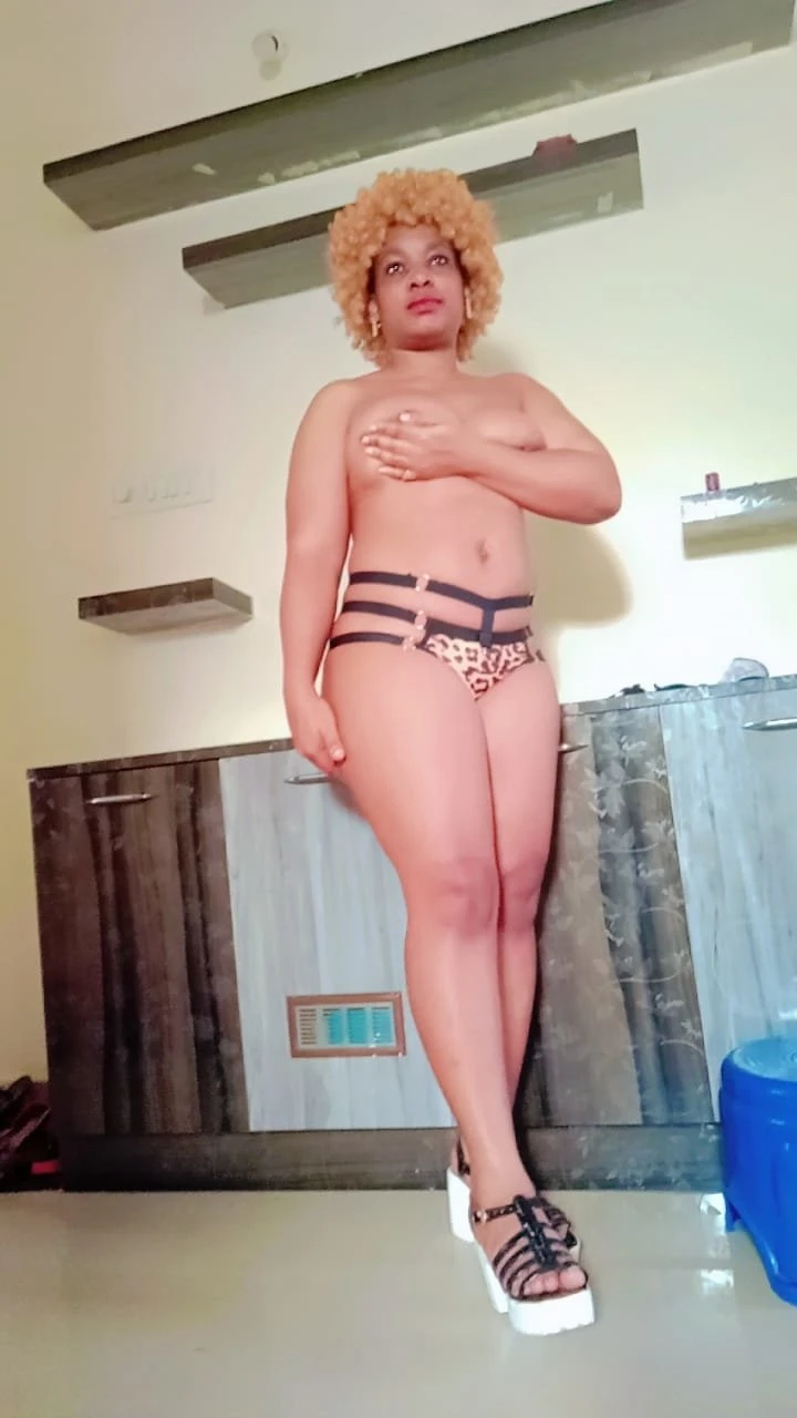 Lisa – escort in Bangalore — 3 / 4