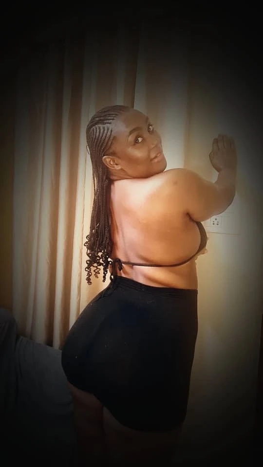 Hot Horny Juicy Lucy With Milky Melons – Egyptian escort in Bangalore — 8 / 10