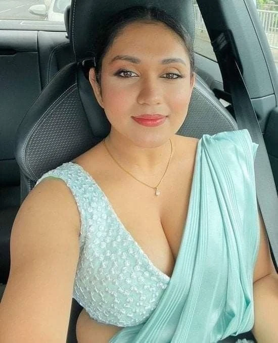 Amisha – Indian escort in Bangalore — 2 / 4