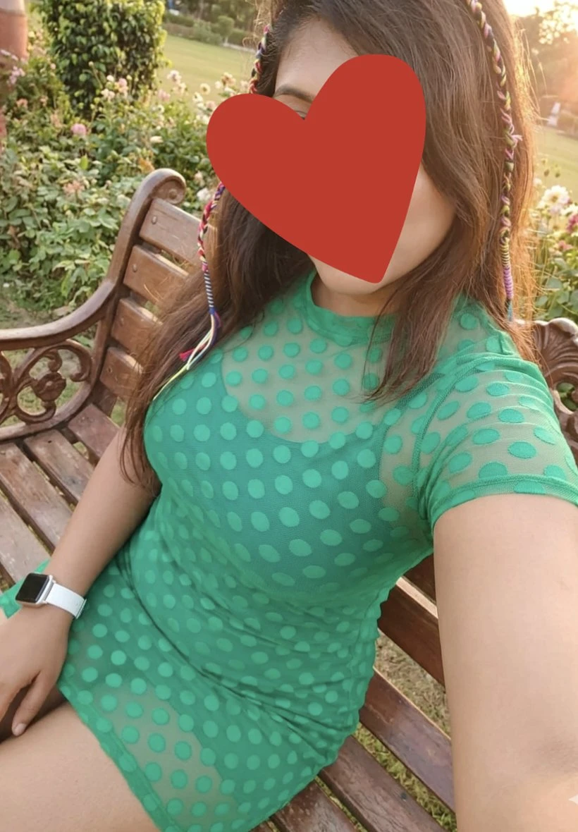 Mahika Here for Real Meet – Indian escort in Bangalore — 2 / 5