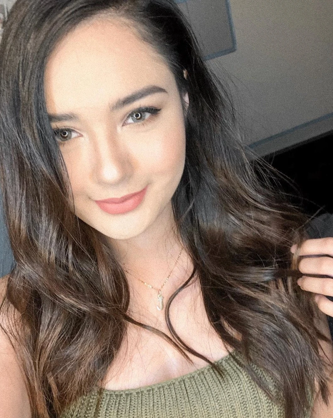Chloe – escort in Hong Kong — 4 / 5