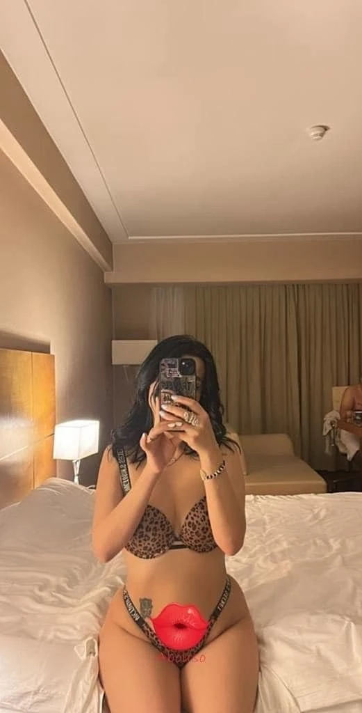 I'm Deeptroat expert leaving soon – Indian escort in Chennai — 2 / 5