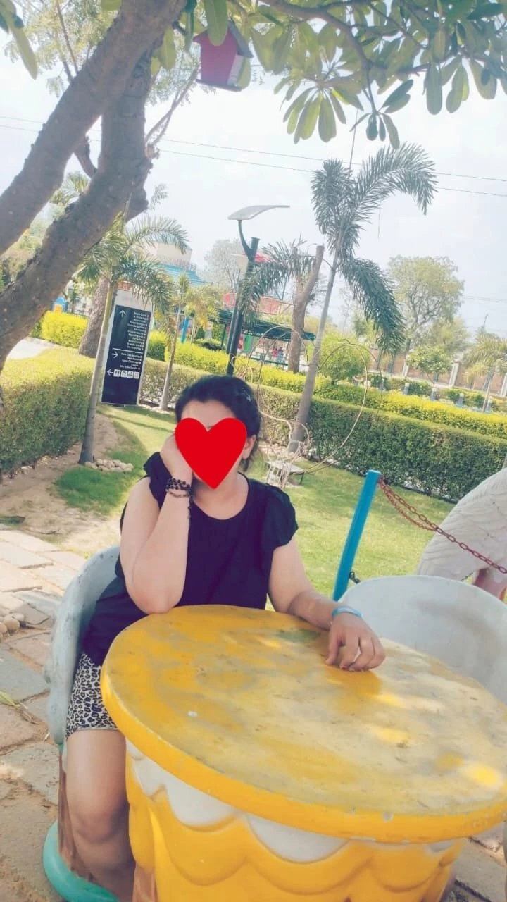 POOJA, ONLY OUTCALL – Indian escort in Bhubaneshwar — 4 / 5