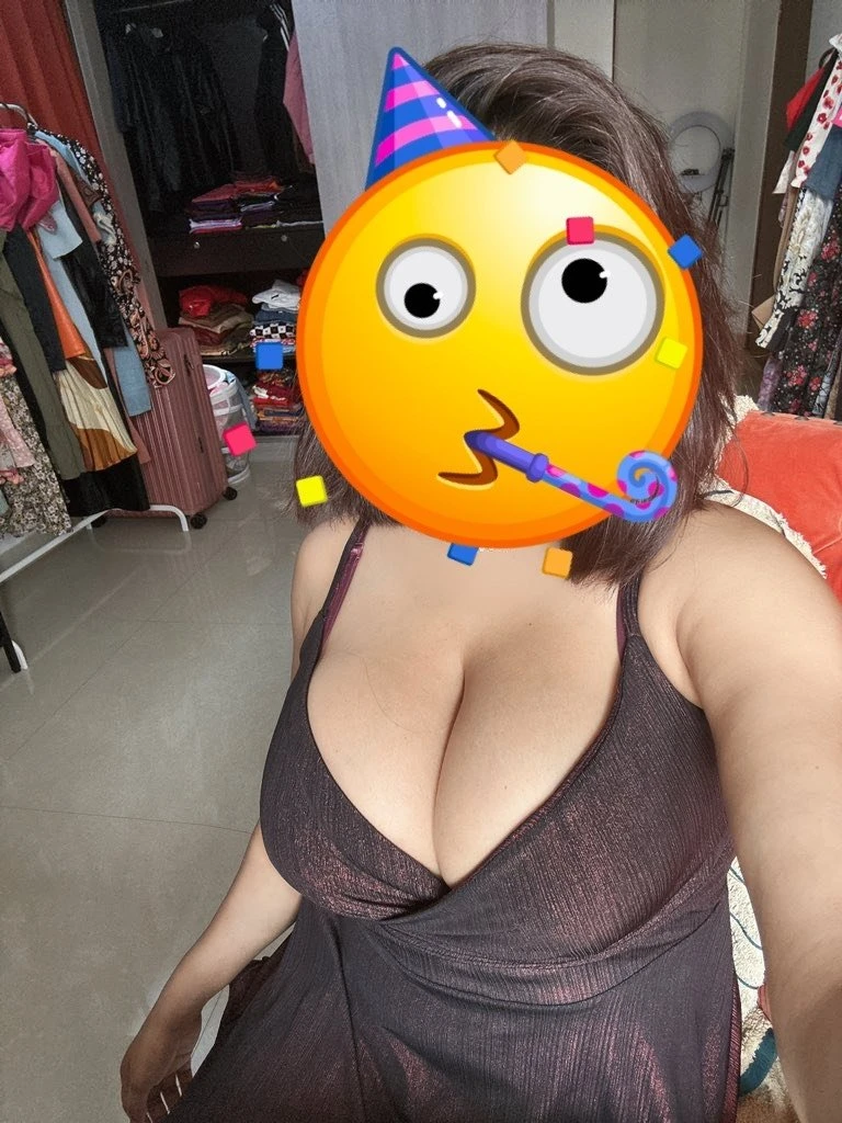 Rhea 24 | Real Meet and Cam – escort in Bangalore — 8 / 9