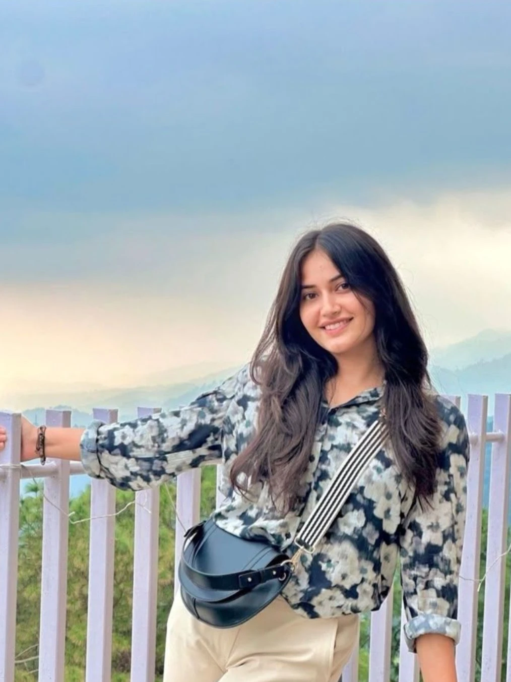 Swwety Gupta – Indian escort in Ahmedabad — 12 / 16