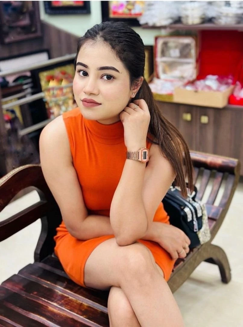 Ashvi – Indian escort in Bangalore — 1 / 2