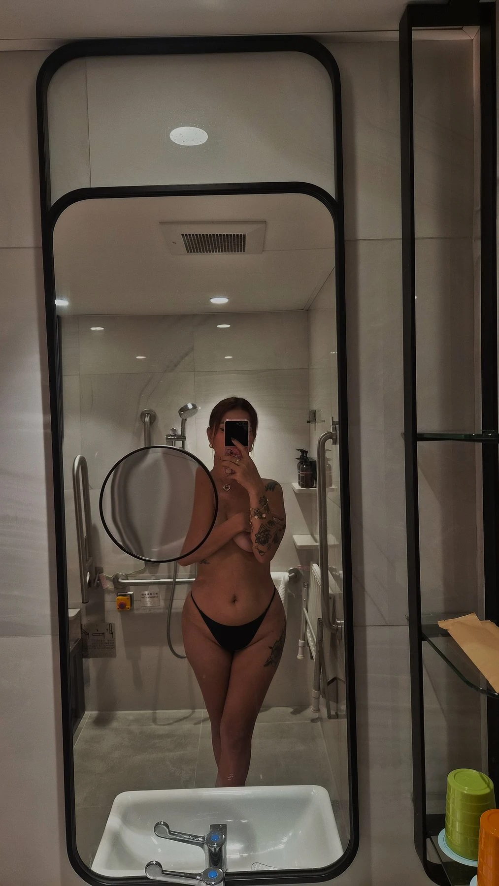 Gentle Hands. Dangerous Charm! – Japanese escort in Hong Kong — 14 / 15