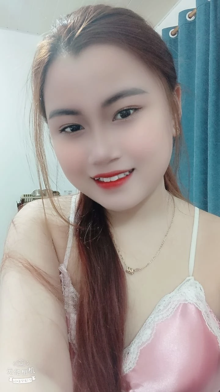 RUBY – Vietnamese escort in Conakry — 4 / 5