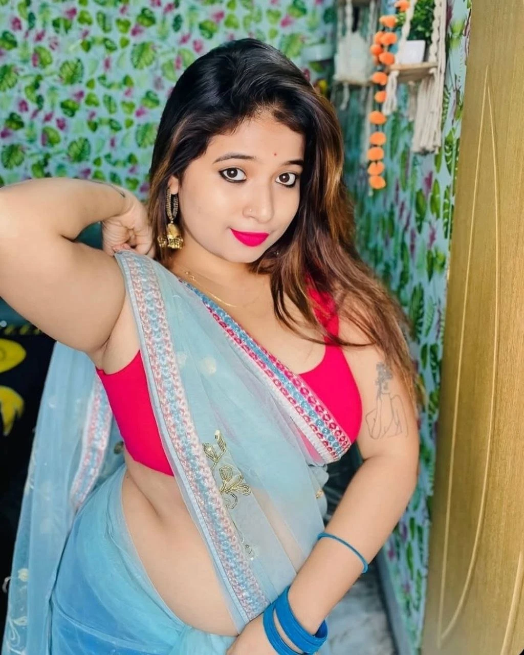 Sanjana Patel – Indian escort in Ahmedabad — 1 / 3