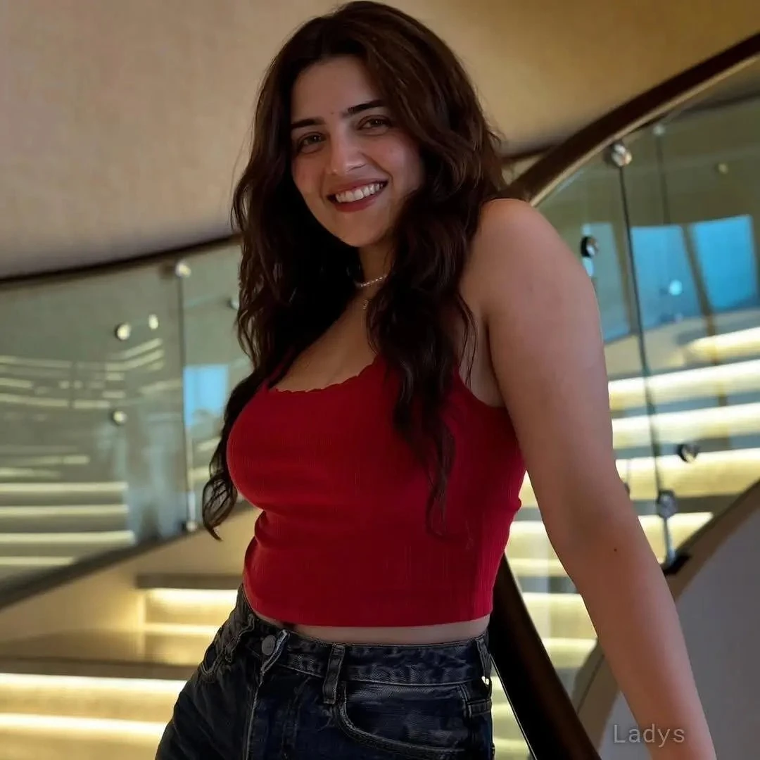 Khushi – Indian escort in Bangalore — 2 / 6