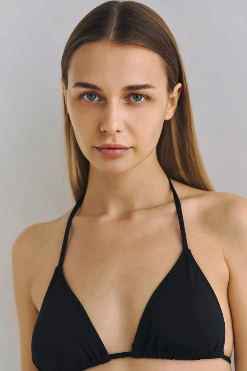 Alina – Russian escort in Hong Kong — 3 / 7