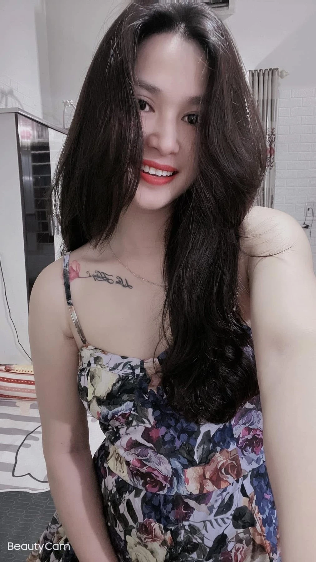 Quý bà Việt Nam – Vietnamese masseuse in Ahmedabad, Escort, Ahmedabad