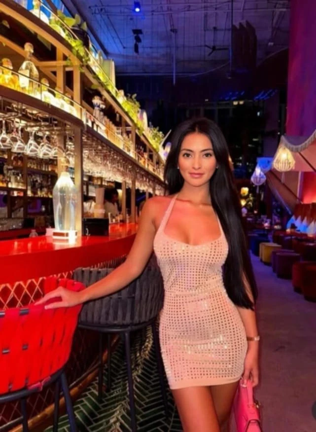 Cathanella in town – Cambodian escort in Hong Kong — 2 / 9