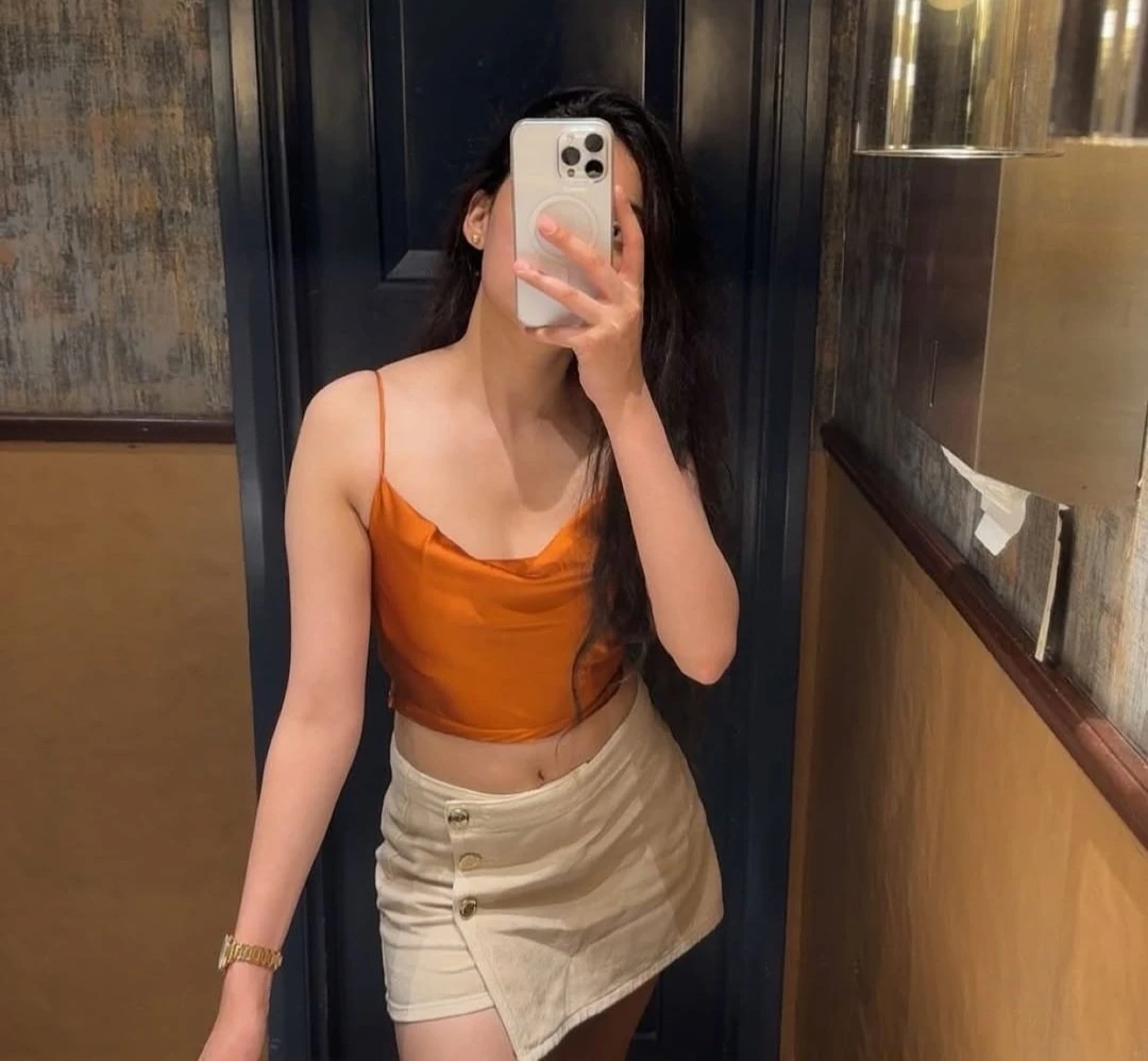 Jiya – Indian escort in Ahmedabad — 2 / 3