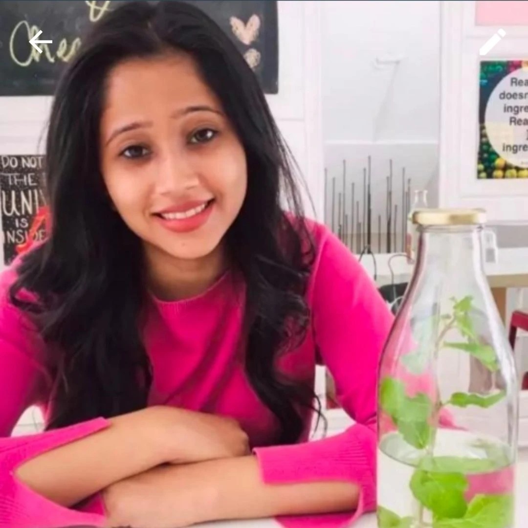 Shweta – Indian escort in Bangalore — 1 / 2