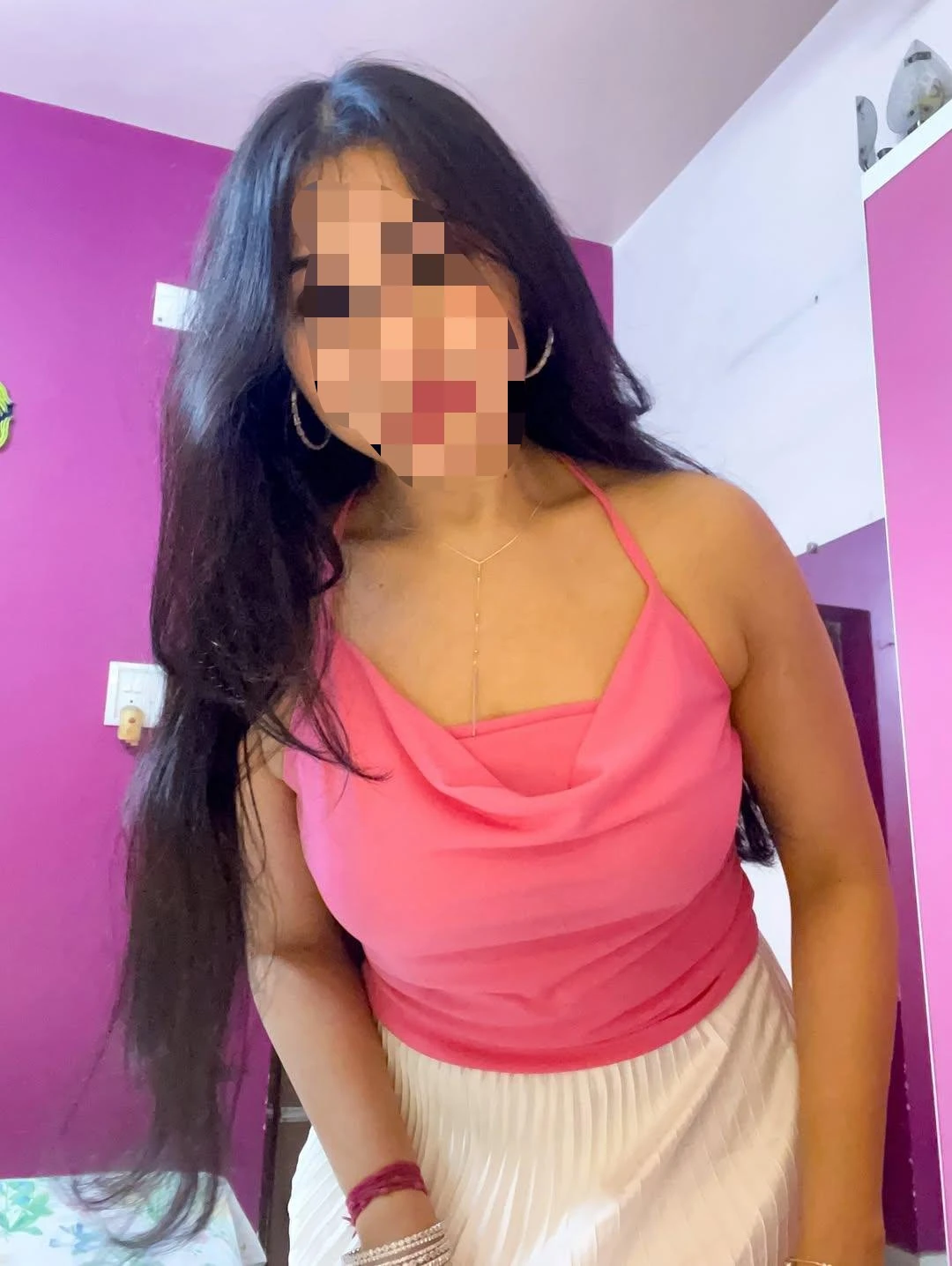 Charming Nisha – Relaxed & Friendly Vibe – Indian escort in Chennai — 3 / 4