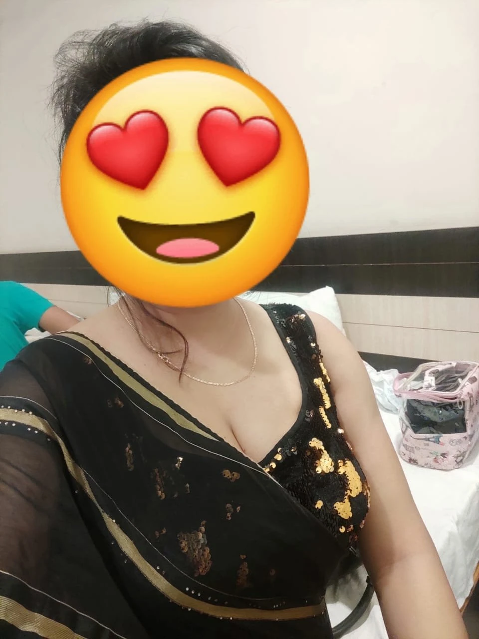 Lavanya – Indian escort in Bangalore — 2 / 6
