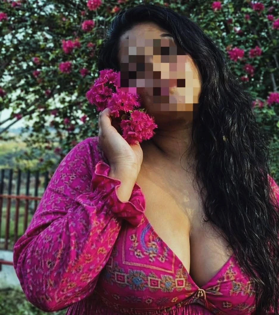 Saloni – Indian escort in Bangalore, Escort, Banga