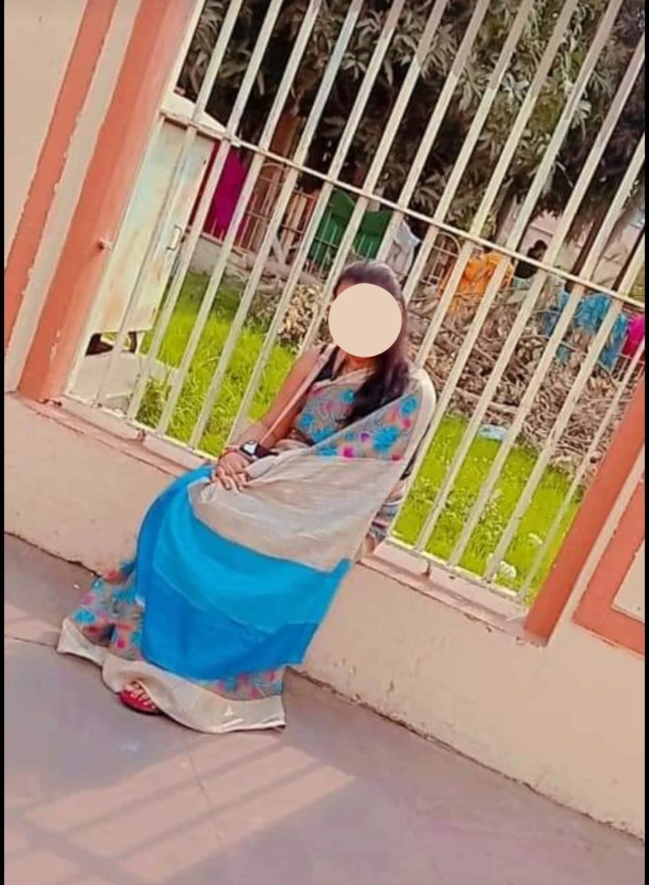 Siya independent Gujarati housewife GF – Indian escort in Ahmedabad — 5 / 8