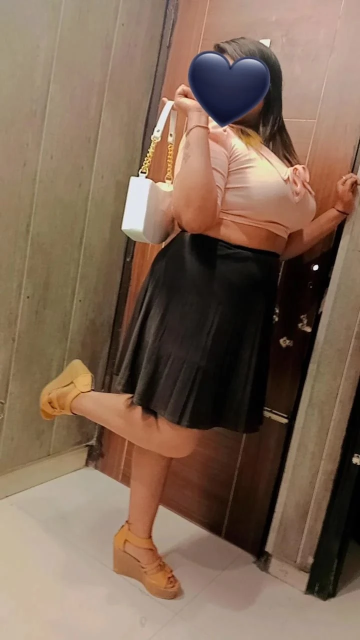 Shallu – Indian escort in Chandigarh — 2 / 3