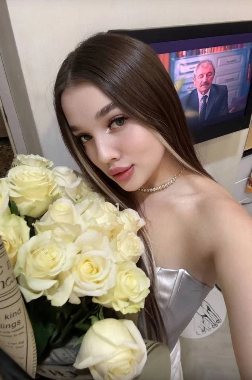 Tana – escort in Hong Kong — 3 / 5