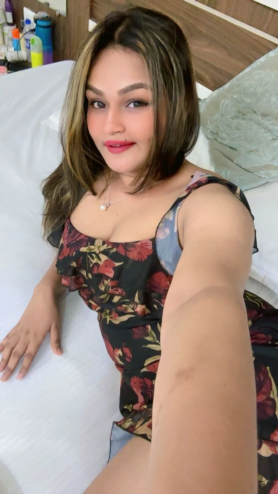 Lucky Independent College Girl – Indian escort in Bangalore — 3 / 5