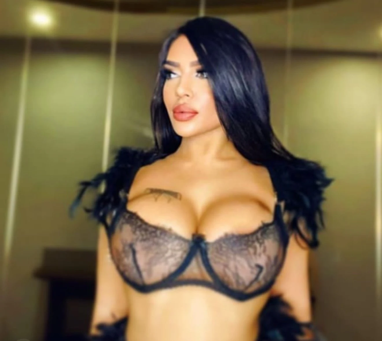 Turkan – Azerbaijani escort in Baku — 19 / 29