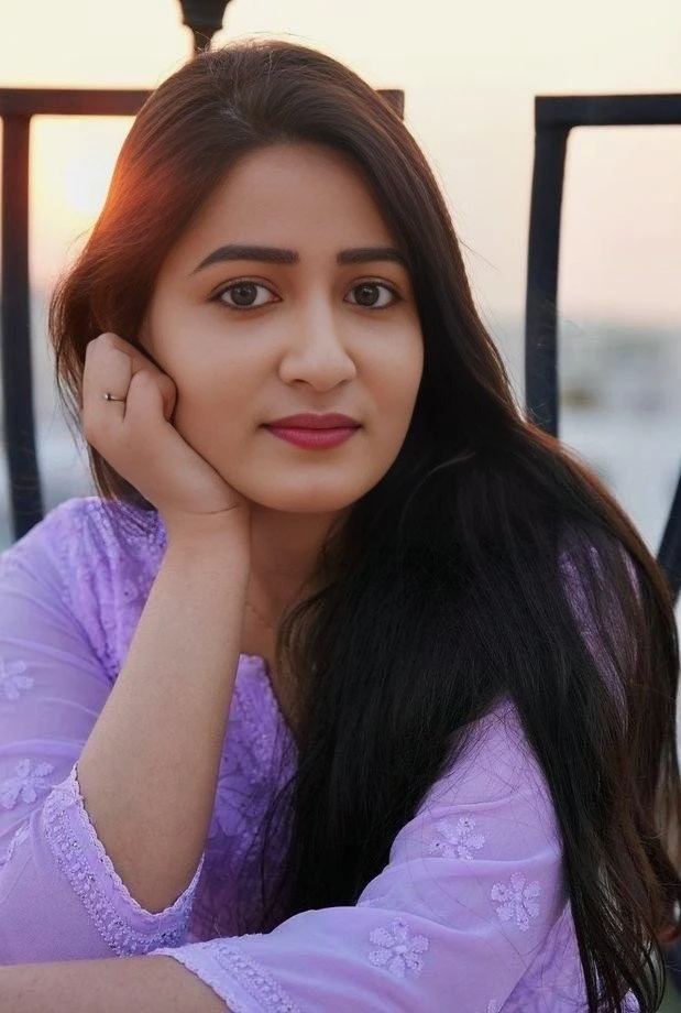 Miss Aliya Best Female Escort Provide – Indian escort in Gurgaon — 5 / 6