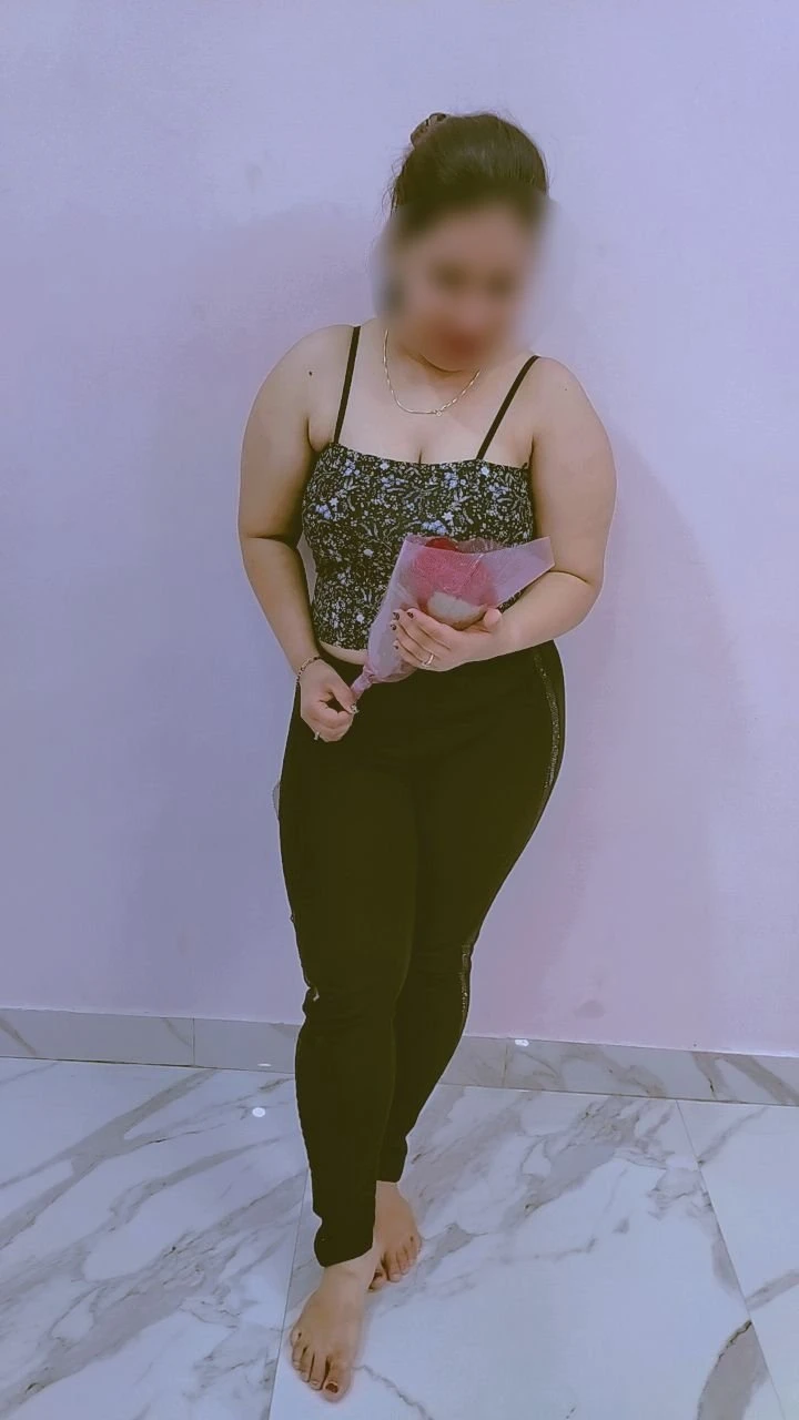 Kavya Singh (Housewife) – Indian escort in Chandigarh, Escort, Chandigarh