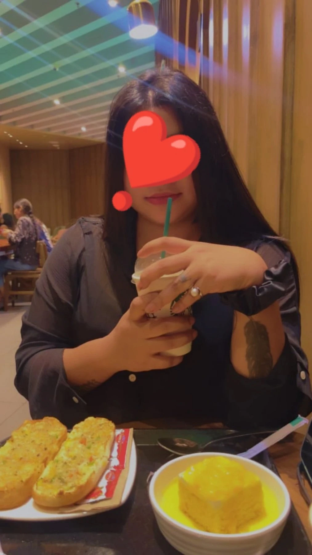 Vanshika – escort in Ahmedabad — 4 / 8