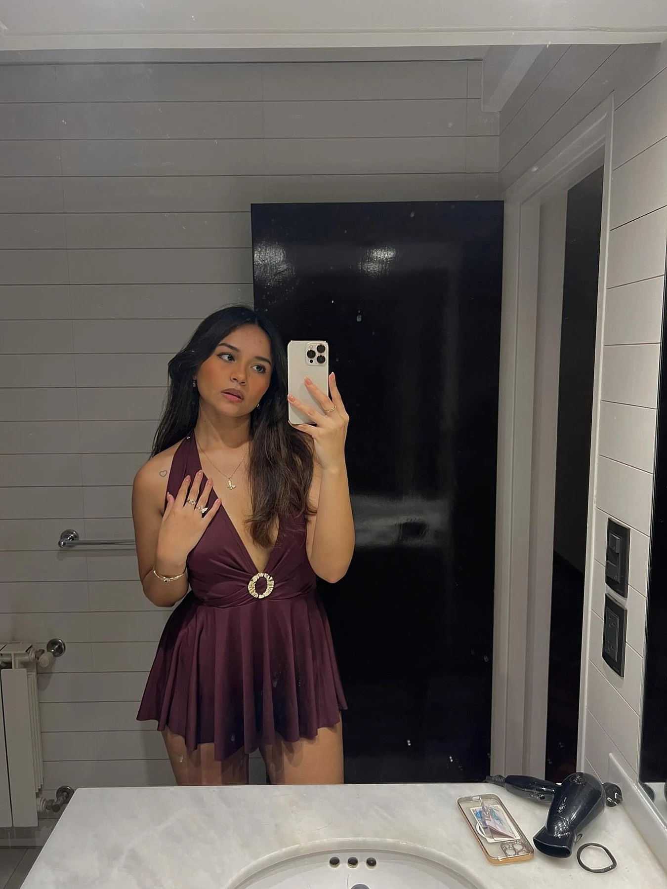 Mohini Independe Home Amd Hotel – escort in Ahmedabad — 3 / 4