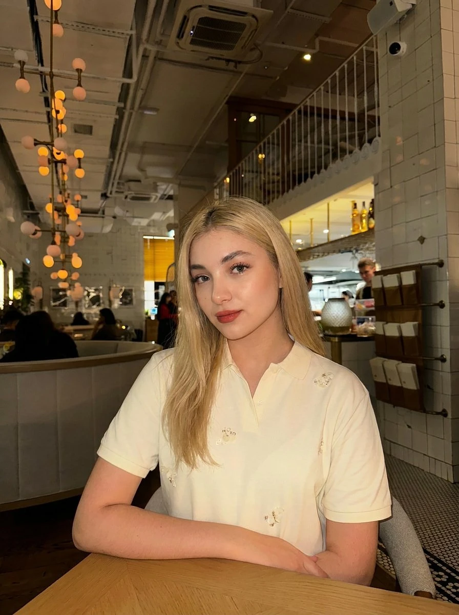 Amelia Anal Addict – Russian escort in Hong Kong — 6 / 7