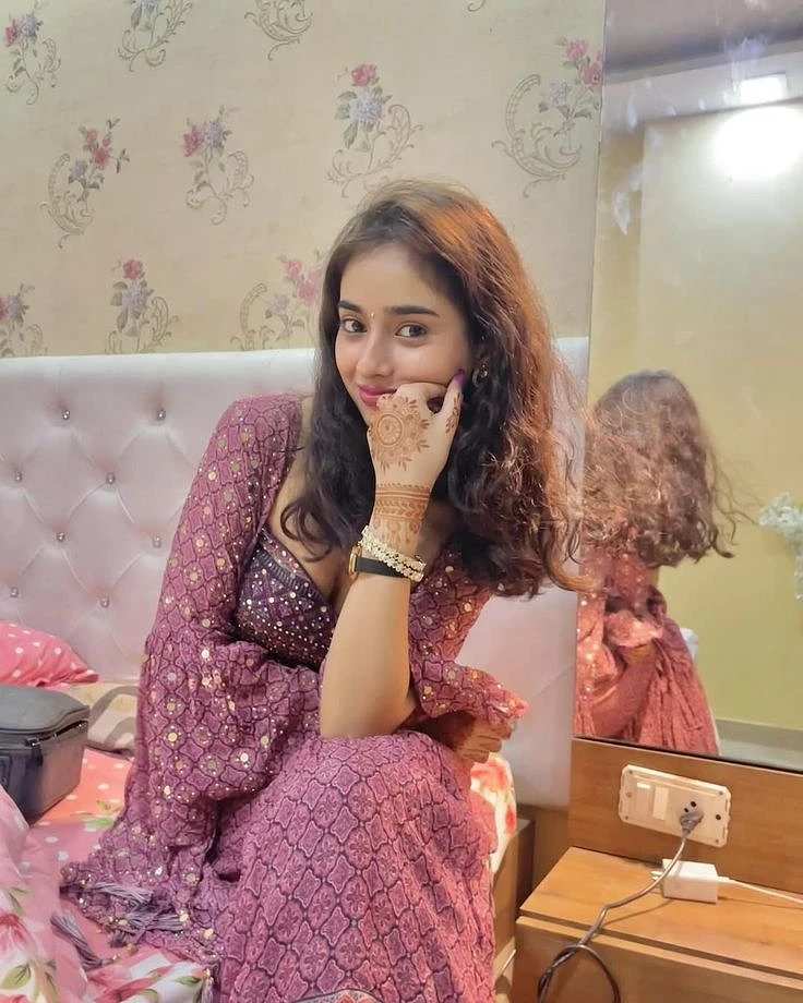 Kajal Rajput – Indian escort in Ahmedabad — 6 / 7