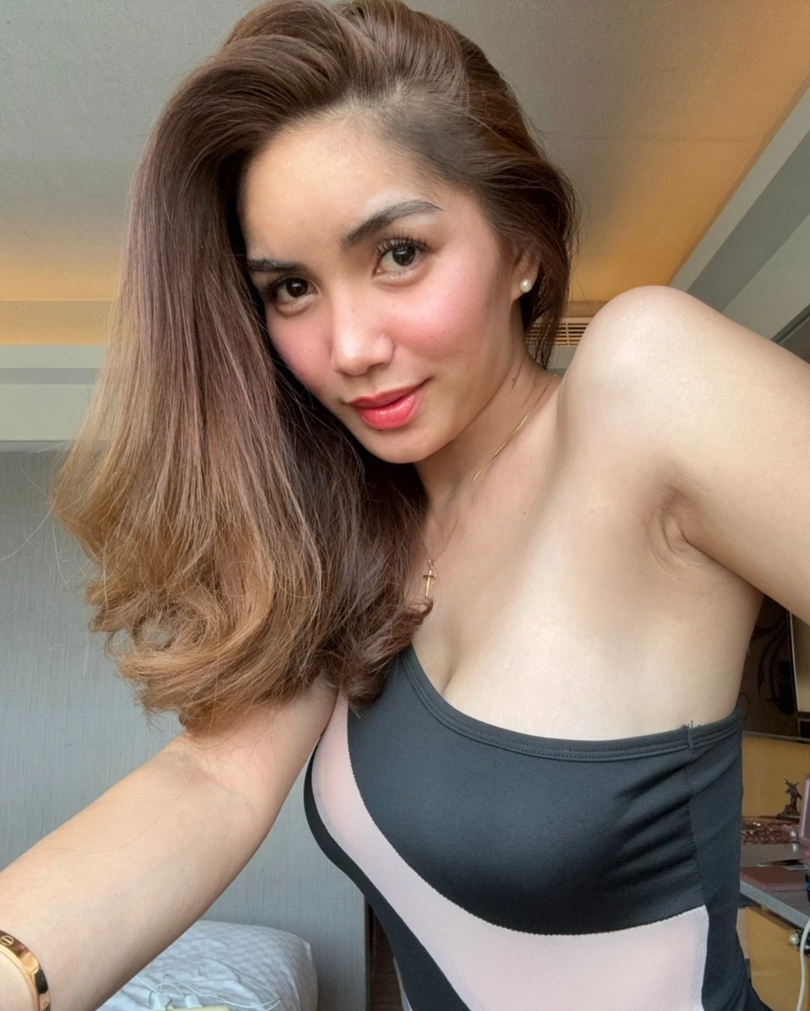 Marie (Wonder Woman) – Filipino escort in Hong Kong — 10 / 31