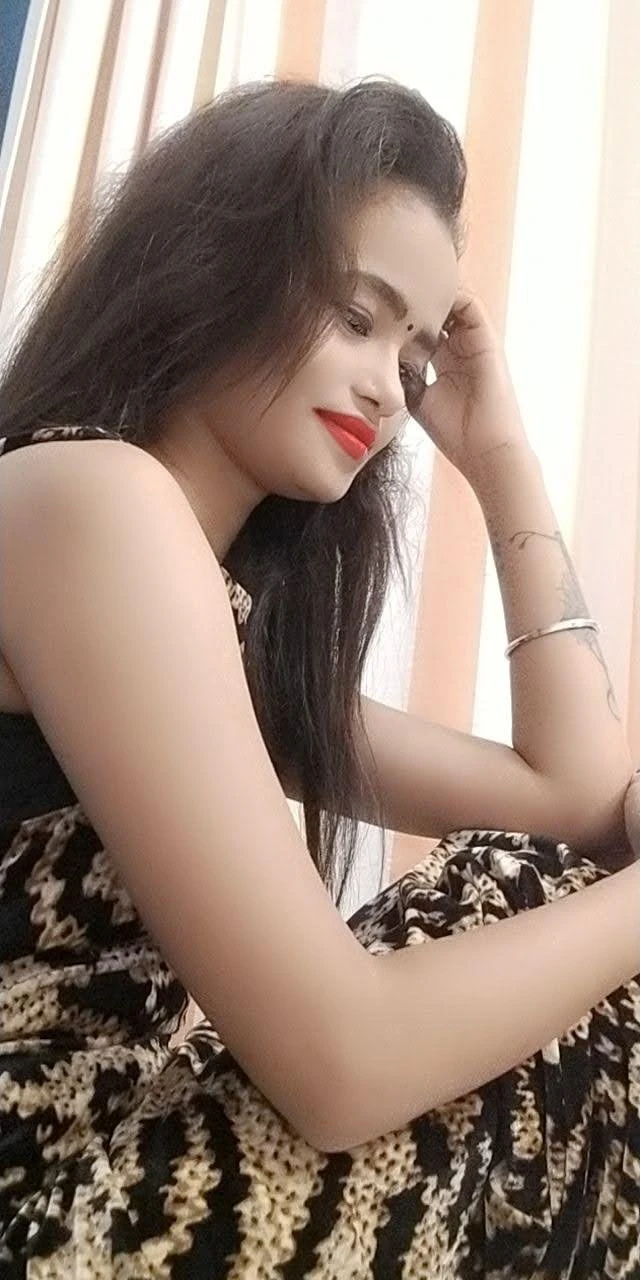 Genuine girl & live cam show – Indian escort in Bangalore — 2 / 5