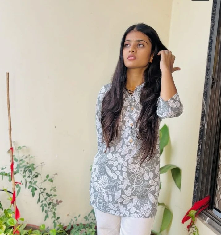Meenakshi Prajapat – Indian escort in Bangalore, Escort, Banga