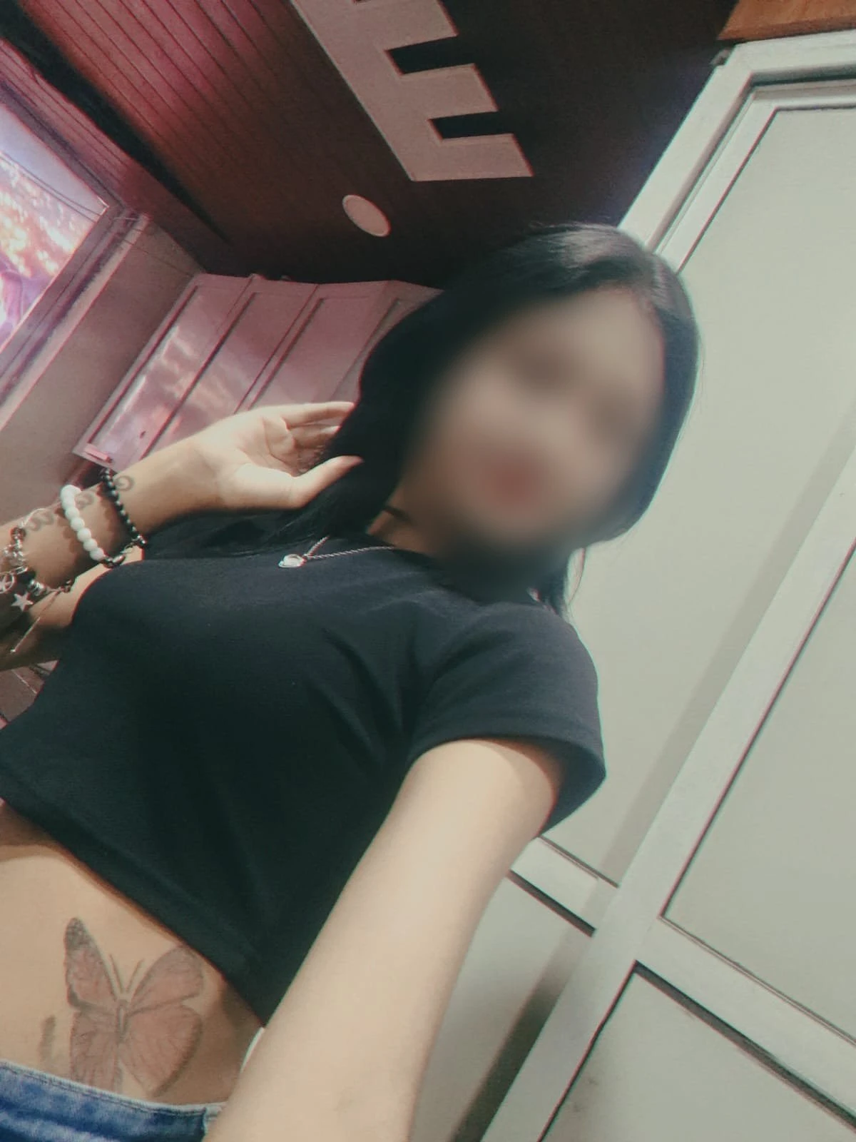 Live Cam and meet session & meeting – Indian escort in Bangalore — 3 / 5