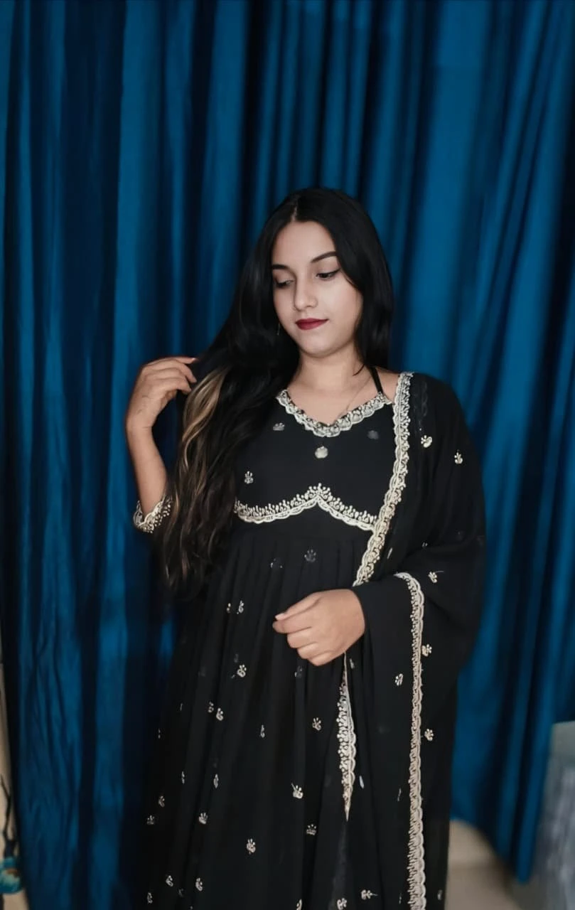 Jasmin – Indonesian escort in Bangalore — 4 / 9