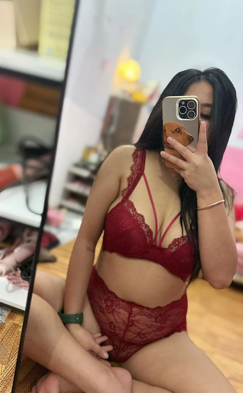 Lisa Uotcall – Vietnamese escort in Tirana — 2 / 6
