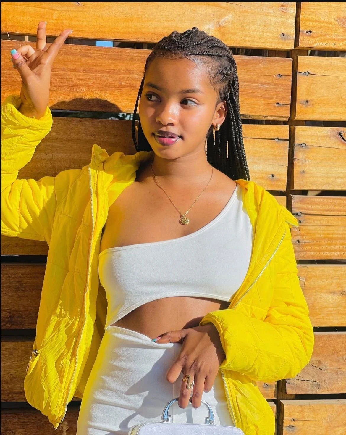Lizzy – South African escort in Ahmedabad — 3 / 4