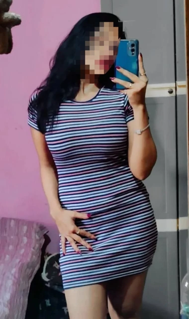 Priya (cam & Real meet) – Indian escort in Chennai — 2 / 3