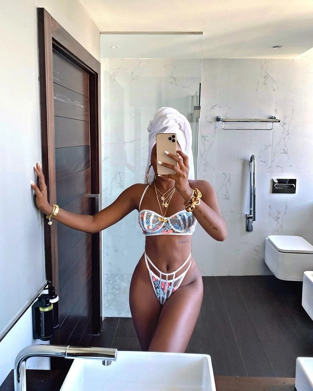 Alesandra – Kenyan escort in Candolim, Goa, Escort, Candolim