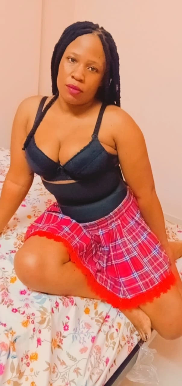 Horny sexy Hannah – Eritrean escort in Bangalore — 4 / 5