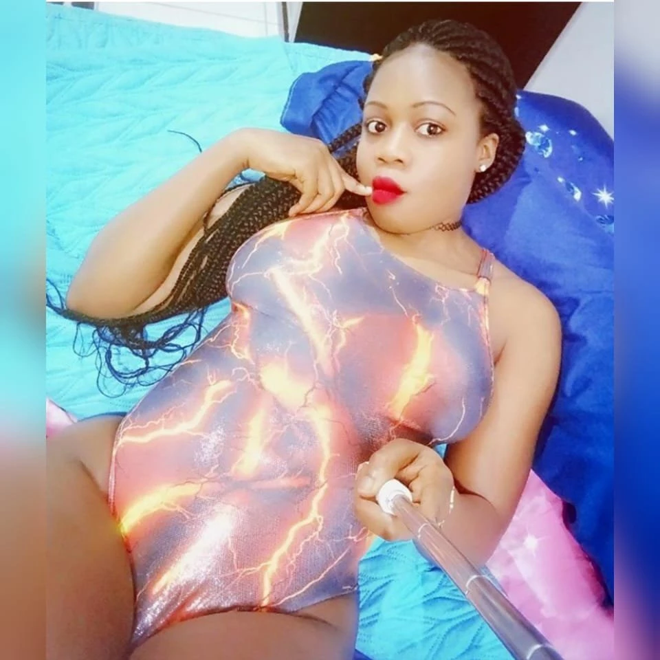 Cathy – Congolese escort in Bangalore — 3 / 5