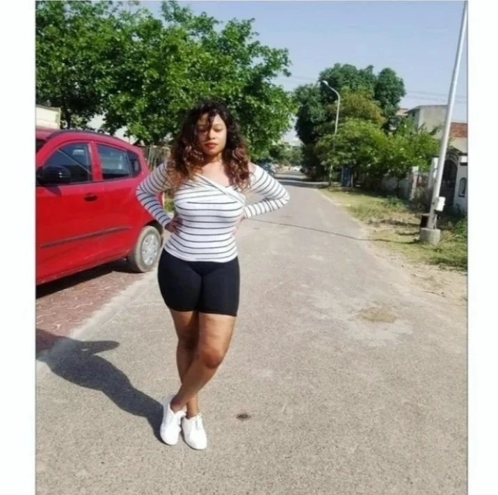 Berry – Algerian escort in Gurgaon — 7 / 11