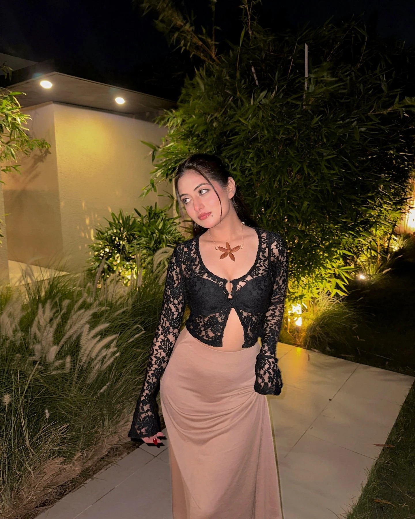 Manvi – Indian escort in Ahmedabad — 3 / 5
