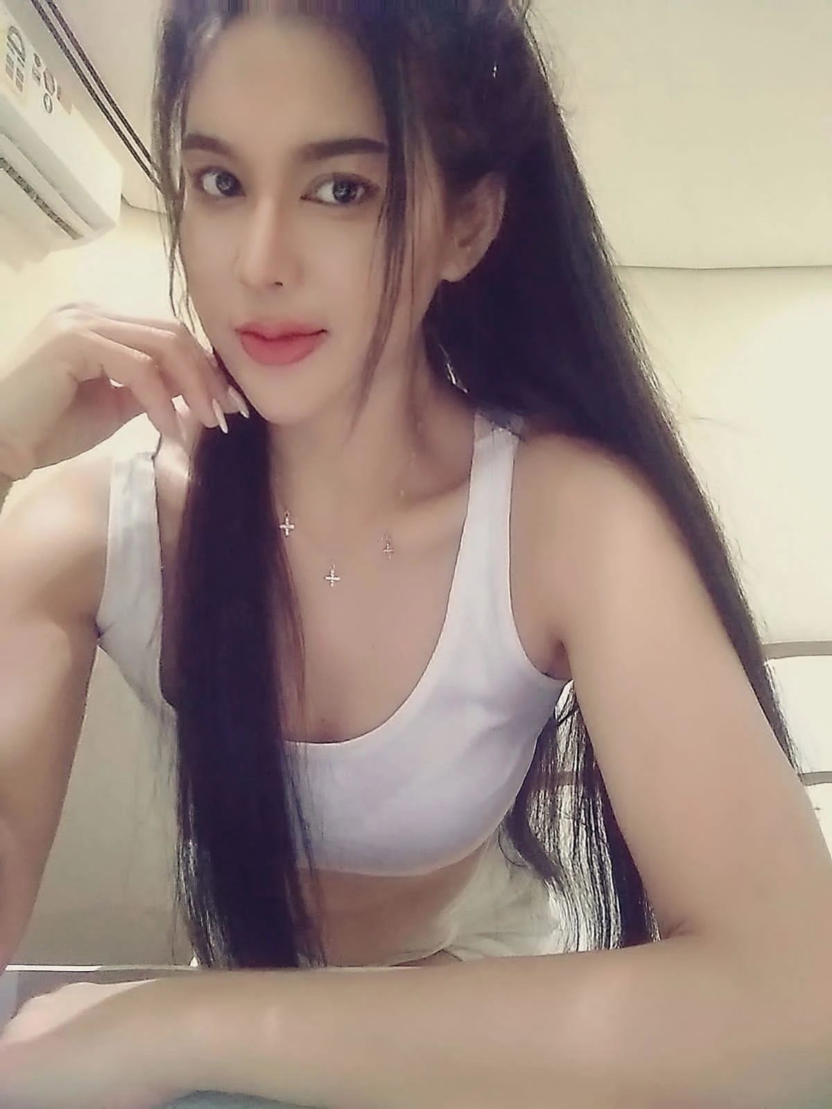 Srocha – escort in Tirana — 7 / 9